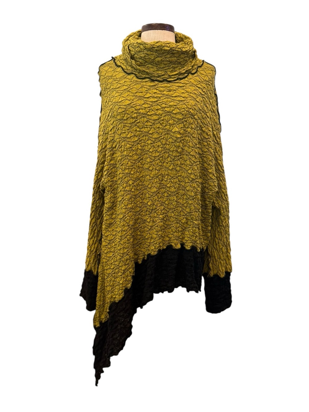 Noblu asymmetrical long sleeve Lagenlook blouse
